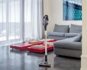 مكنسة كهربائية لاسلكية هوفر ، أسود × سيلفر HF18RXL011